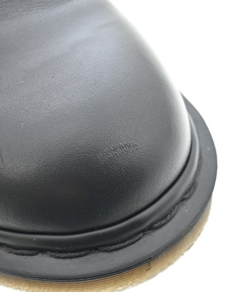 Dr.Martens รองเท้าสวมทางการ