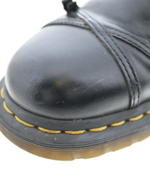 Dr.Martens รองเท้าสวมทางการ