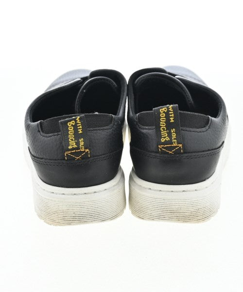 Dr.Martens รองเท้าผ้าใบ