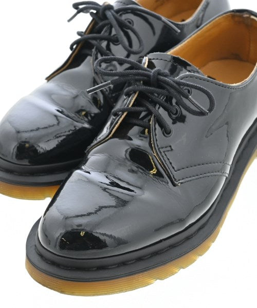 Dr.Martens รองเท้าสวมทางการ