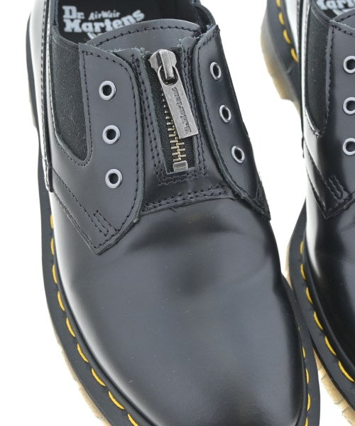 Dr.Martens รองเท้าสวมทางการ