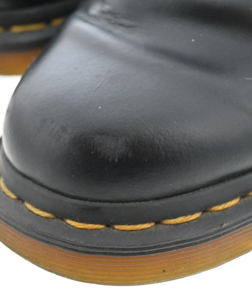 Dr.Martens รองเท้าสวมทางการ