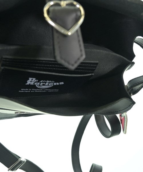Dr.Martens กระเป๋าสะพาย