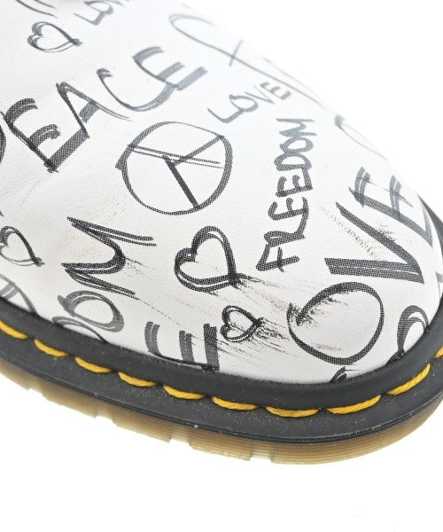 Dr.Martens รองเท้าสวมทางการ