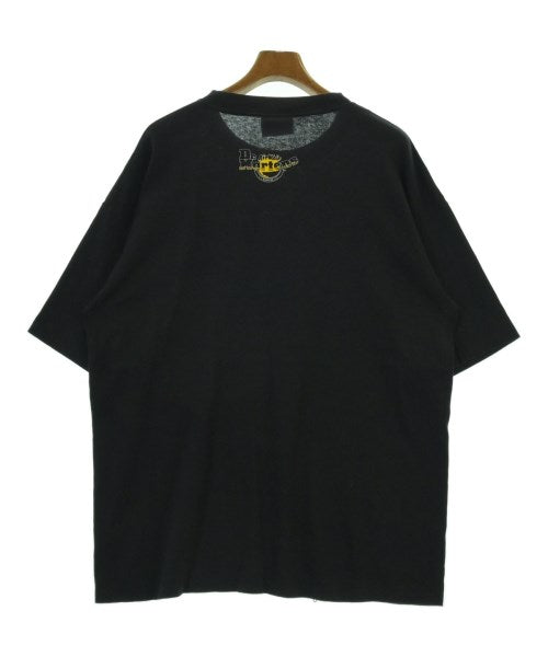 Dr.Martens เสื้อยืด/เสื้อท็อปส์