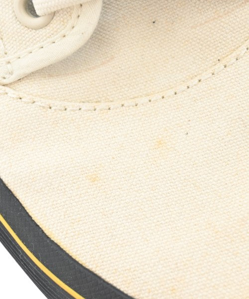 Dr.Martens รองเท้าผ้าใบ