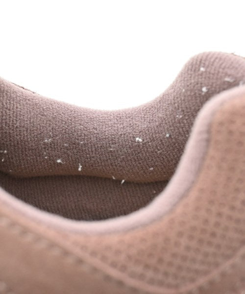 clarks รองเท้าผ้าใบ