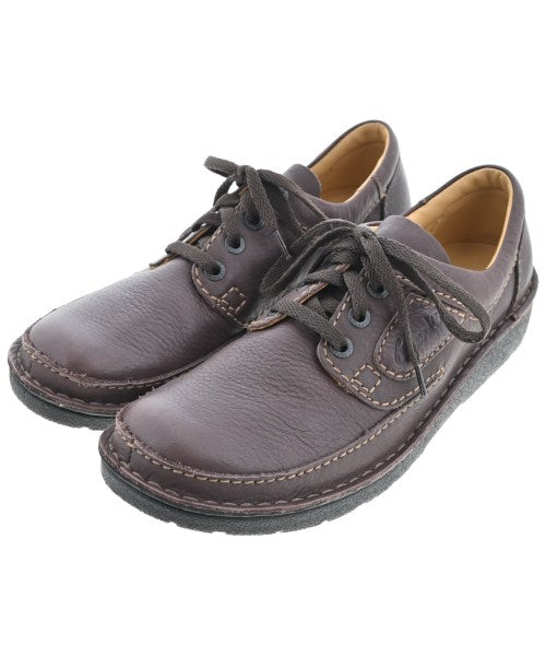 clarks รองเท้าสวมทางการ