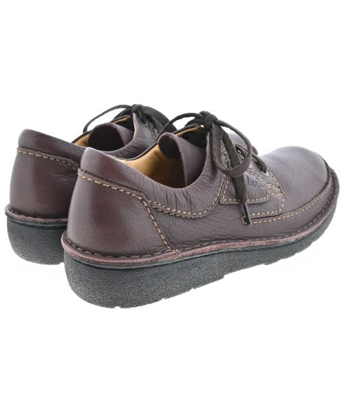 clarks รองเท้าสวมทางการ