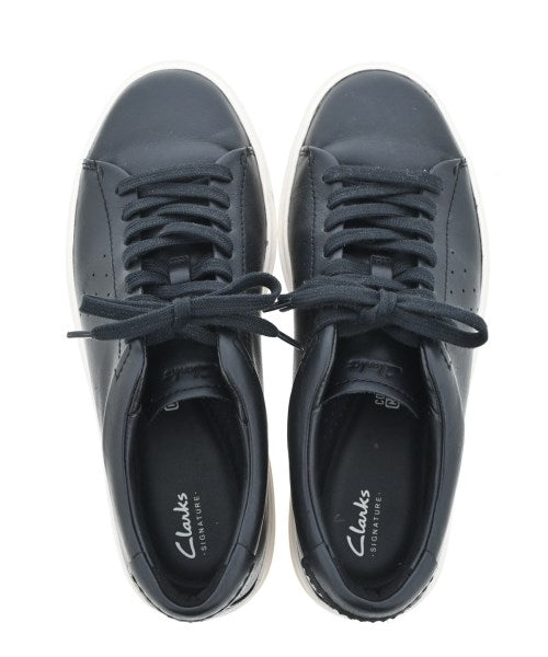 clarks รองเท้าผ้าใบ