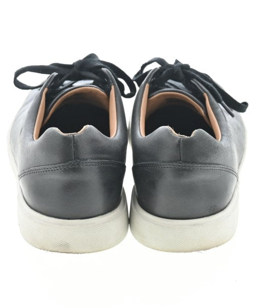clarks รองเท้าผ้าใบ