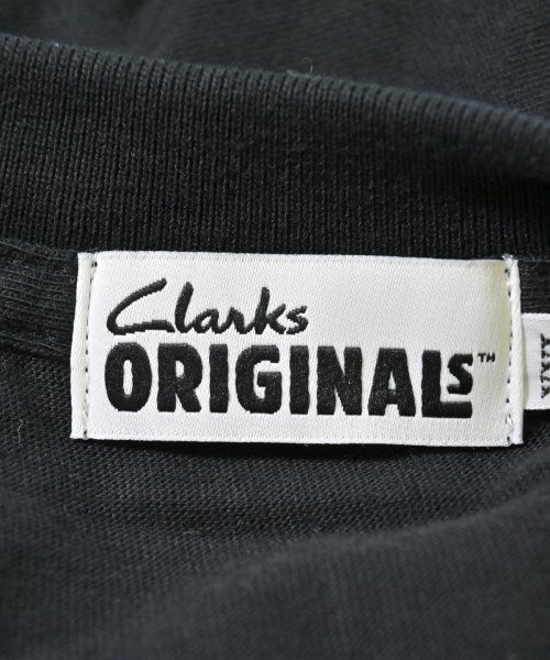 clarks เสื้อยืด/เสื้อท็อปส์