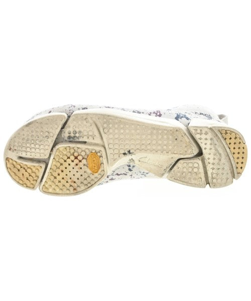 clarks รองเท้าผ้าใบ