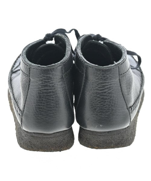 clarks รองเท้าบูท