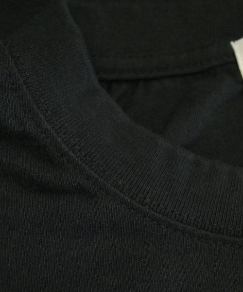 clarks เสื้อยืด/เสื้อท็อปส์