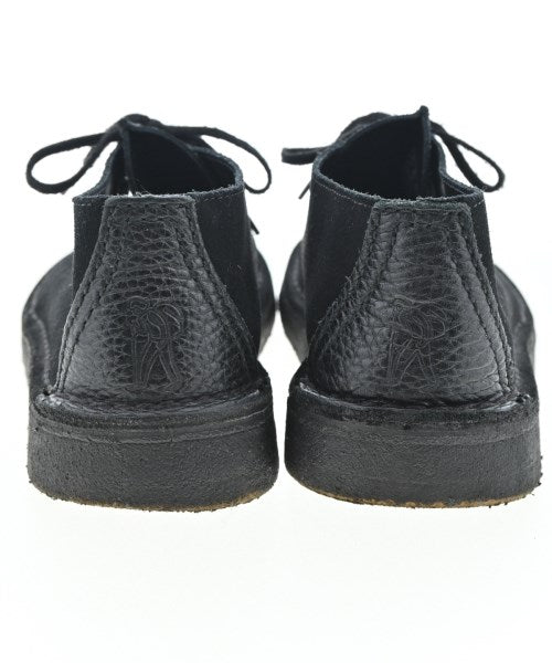 clarks รองเท้าบูท