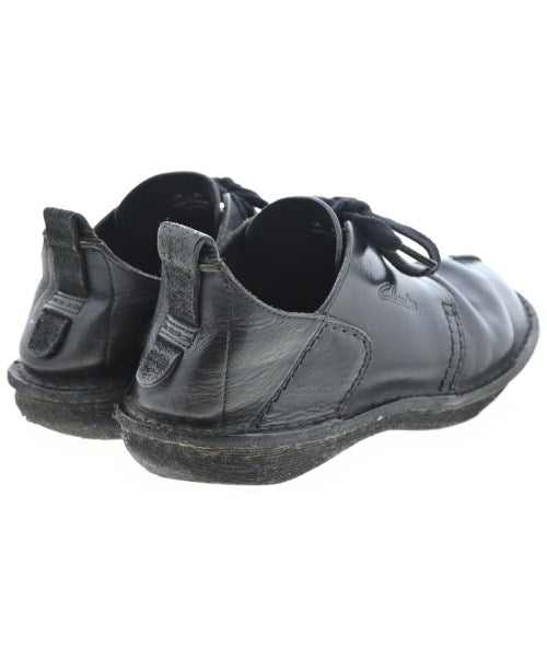 clarks รองเท้า อื่น