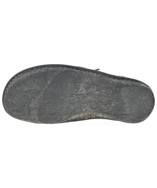 clarks รองเท้า อื่น