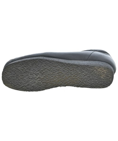 clarks รองเท้าผ้าใบ
