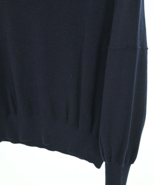 DRESSTERIOR เสื้อกันหนาว
