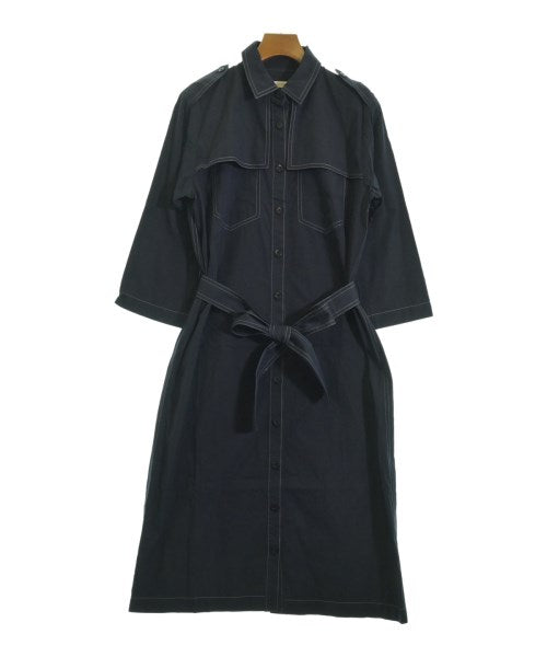 DRESSTERIOR เดรสที่เป็นเสื้อเชิ้ตตัวยาว