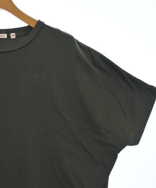 DRESSTERIOR เสื้อยืด/เสื้อท็อปส์