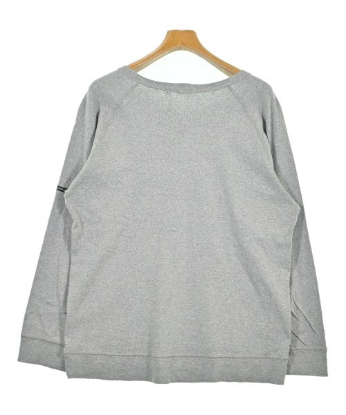 DRESSTERIOR เสื้อยืด/เสื้อท็อปส์