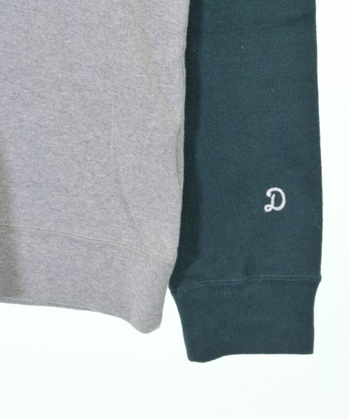 DRESSTERIOR เสื้อยืด/เสื้อท็อปส์