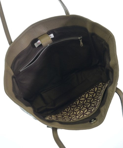 DRESSTERIOR กระเป๋าถือขนาดใหญ่