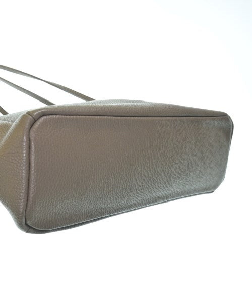 DRESSTERIOR กระเป๋าถือขนาดใหญ่