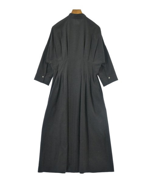 DRESSTERIOR เดรสที่เป็นเสื้อเชิ้ตตัวยาว