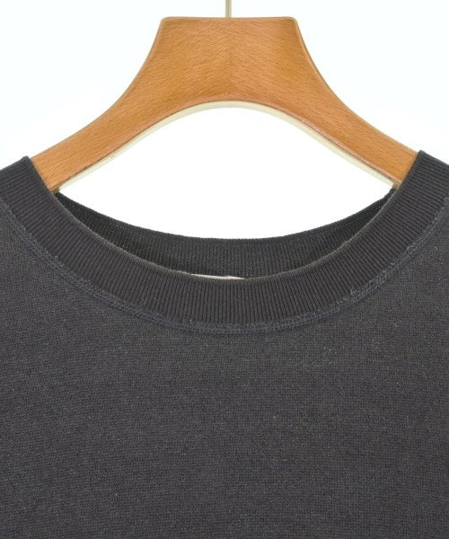DRESSTERIOR เสื้อยืด/เสื้อท็อปส์