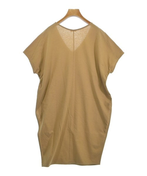 DRESSTERIOR เสื้อยืด/เสื้อท็อปส์
