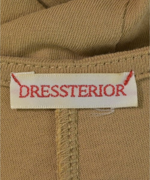 DRESSTERIOR เสื้อยืด/เสื้อท็อปส์