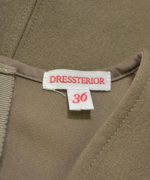 DRESSTERIOR เสื้อยืด/เสื้อท็อปส์