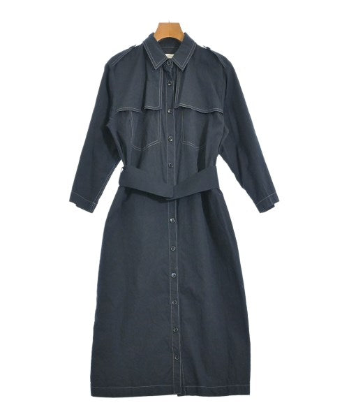 DRESSTERIOR เดรสที่เป็นเสื้อเชิ้ตตัวยาว