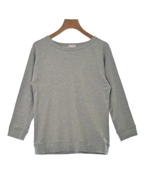 DRESSTERIOR เสื้อยืด/เสื้อท็อปส์