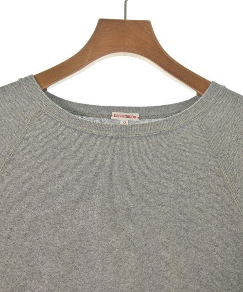 DRESSTERIOR เสื้อยืด/เสื้อท็อปส์