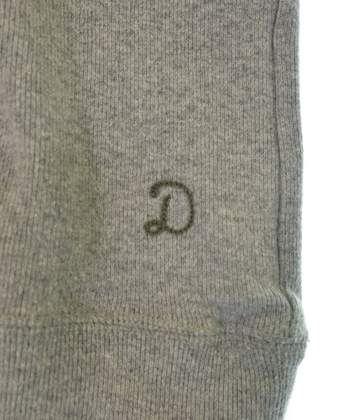DRESSTERIOR เสื้อยืด/เสื้อท็อปส์