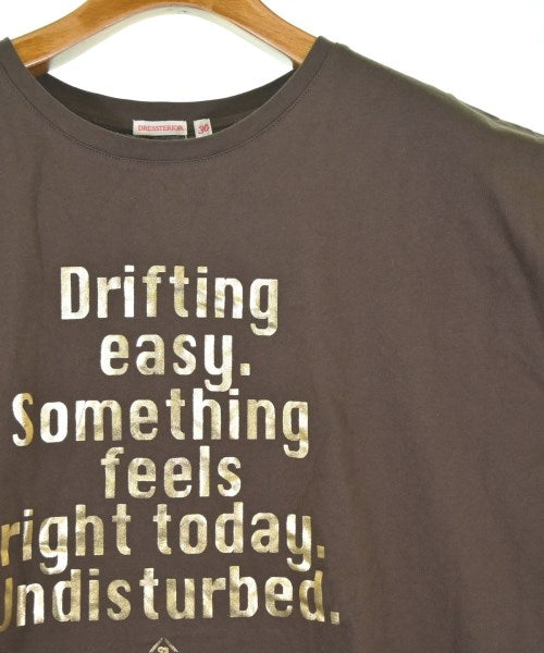 DRESSTERIOR เสื้อยืด/เสื้อท็อปส์