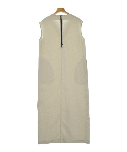 DRESSTERIOR ชุดเดรส