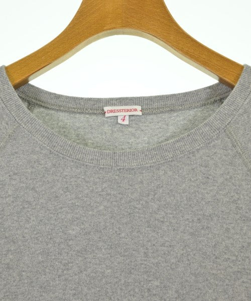 DRESSTERIOR เสื้อยืด/เสื้อท็อปส์