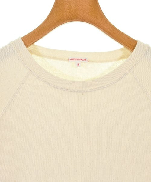 DRESSTERIOR เสื้อยืด/เสื้อท็อปส์