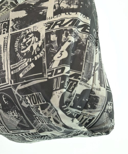 DIESEL กระเป๋าถือขนาดใหญ่