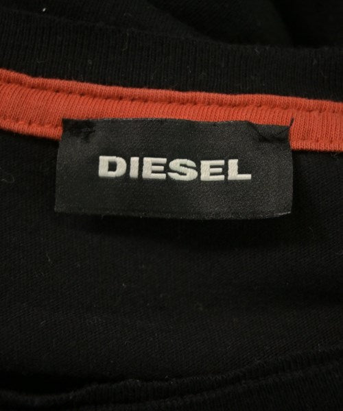 DIESEL เสื้อยืด/เสื้อท็อปส์