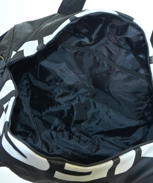 DIESEL กระเป๋าใส่อุปกรณ์ขนาดใหญ่
