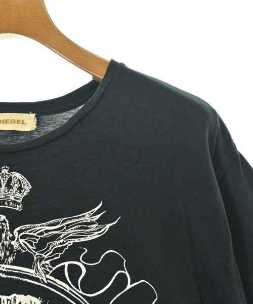 DIESEL เสื้อยืด/เสื้อท็อปส์