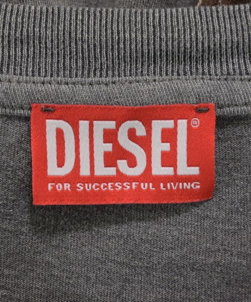 DIESEL เสื้อยืด/เสื้อท็อปส์