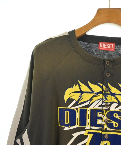DIESEL เสื้อยืด/เสื้อท็อปส์