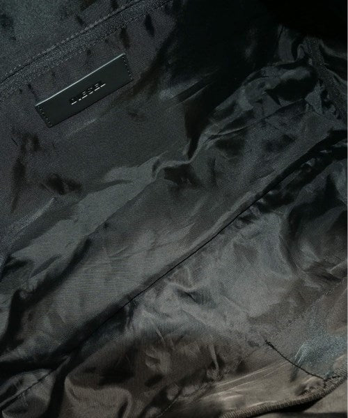 DIESEL กระเป๋าใส่อุปกรณ์ขนาดใหญ่